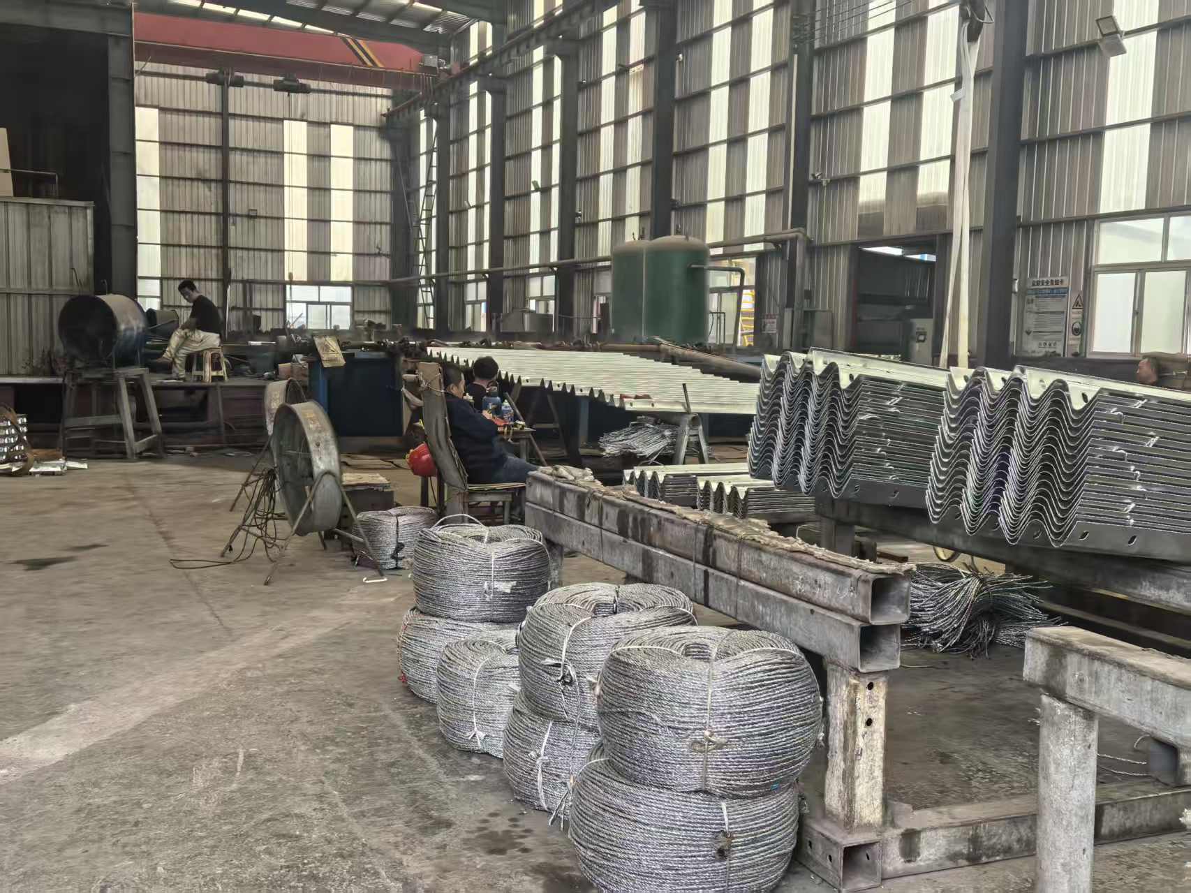 昆明市喷塑波形护栏三波波形护栏 - 排名